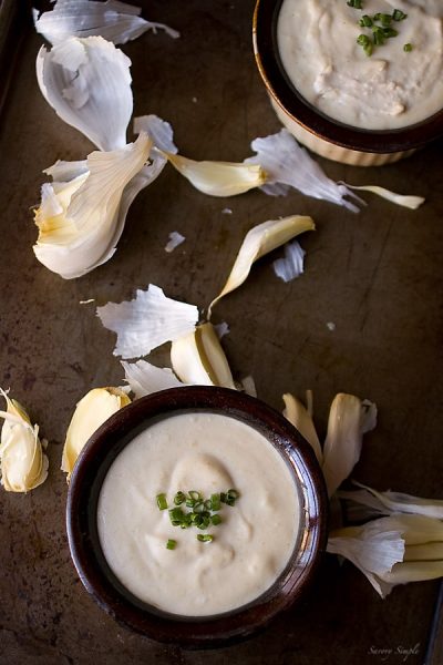 roasted-garlic-white-bean-hummus