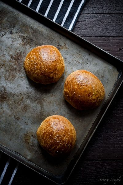 Cheddar-Brioche-Buns