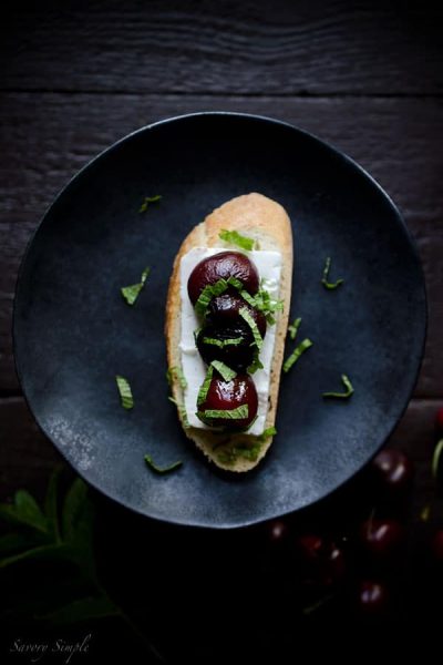Roasted-Cherry-Crostini