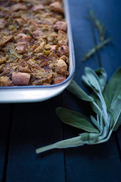 Savory-Simple-Recipe-Caramelized-Onion-Apple-Herbed-Stuffing
