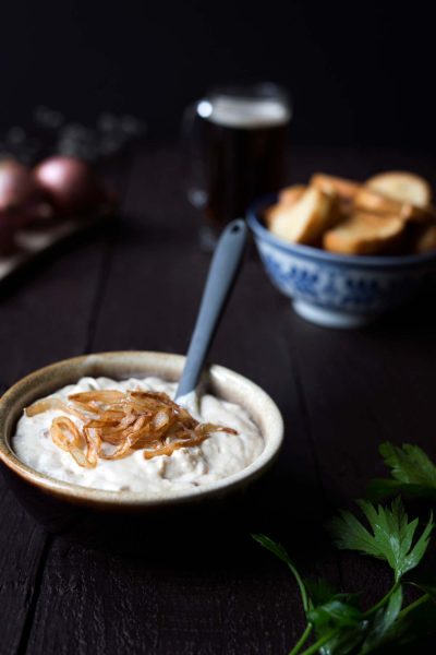 Savory-Simple-Recipe-Beer-Cheese-Dip